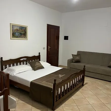Leonardo Apartmán *